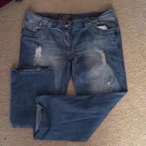 Cute distressed jeans - UK size 18